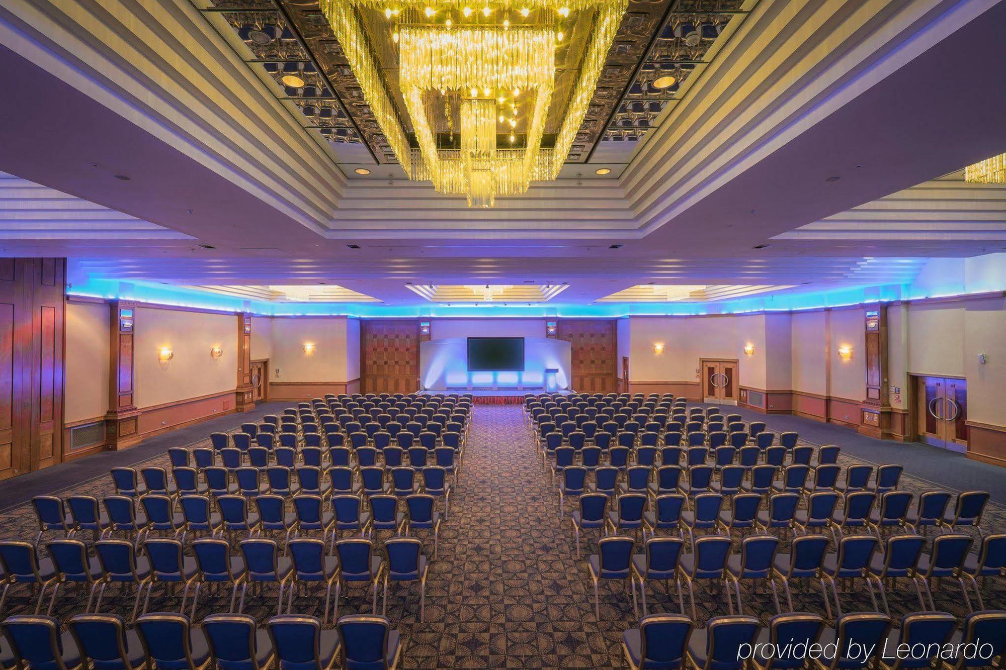 Отель Grand 4*