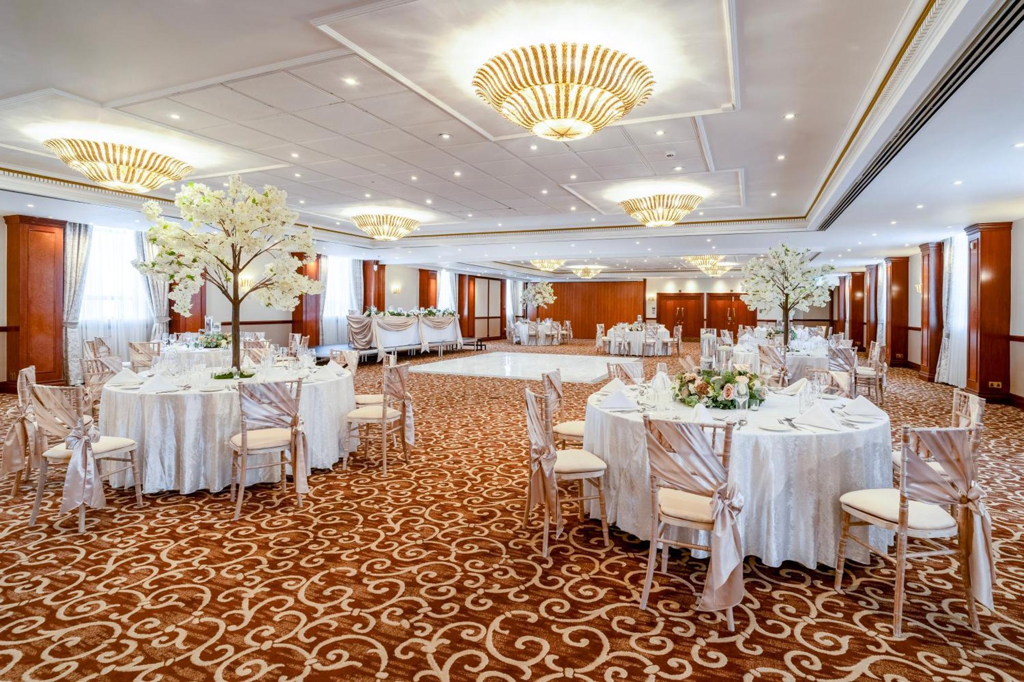 Отель Grand 4*